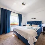 U Sobali Pokoje Goscinne